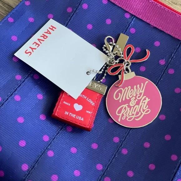 🍄SOLD FB🍄Harveys Seatbelt Bow Clutch Merry Bright - Picture 5 of 7